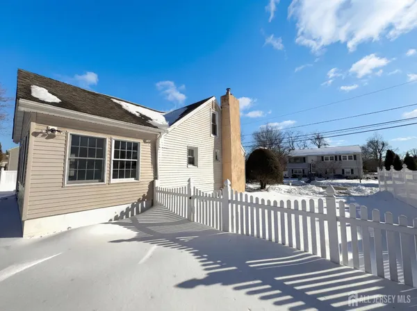$562,000 | 1760 Cedarwood Drive, Piscataway, NJ 08854