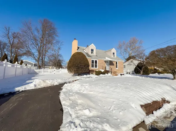 $562,000 | 1760 Cedarwood Drive, Piscataway, NJ 08854