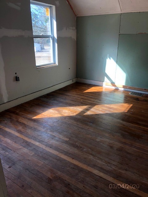 7 Country Road Westerly, RI 02808 - Photo 15 of 26 Gallery Image 15