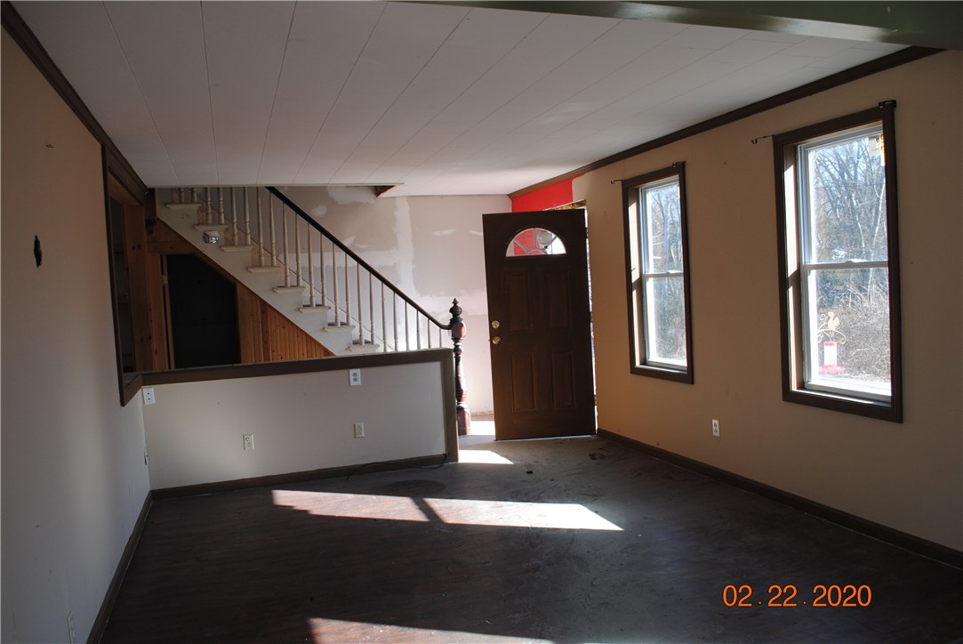 7 Country Road Westerly, RI 02808 - Photo 6 of 26 Gallery Image 6