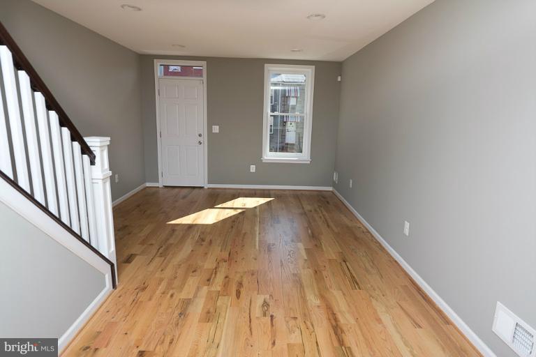912 Ramsay Street Baltimore, MD 21223 - Photo 8 of 28 Living Room