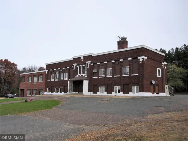 $900 | 102 Bridge Avenue, Unit 4, Star Prairie, WI 54026