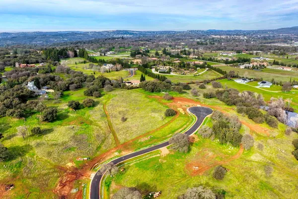 $725,000 | 780 Sierra View Court, Shingle Springs, CA 95682