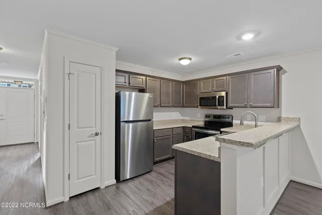 $1,550 | 326 Glenellen Loop Road, Midway Park, NC 28544