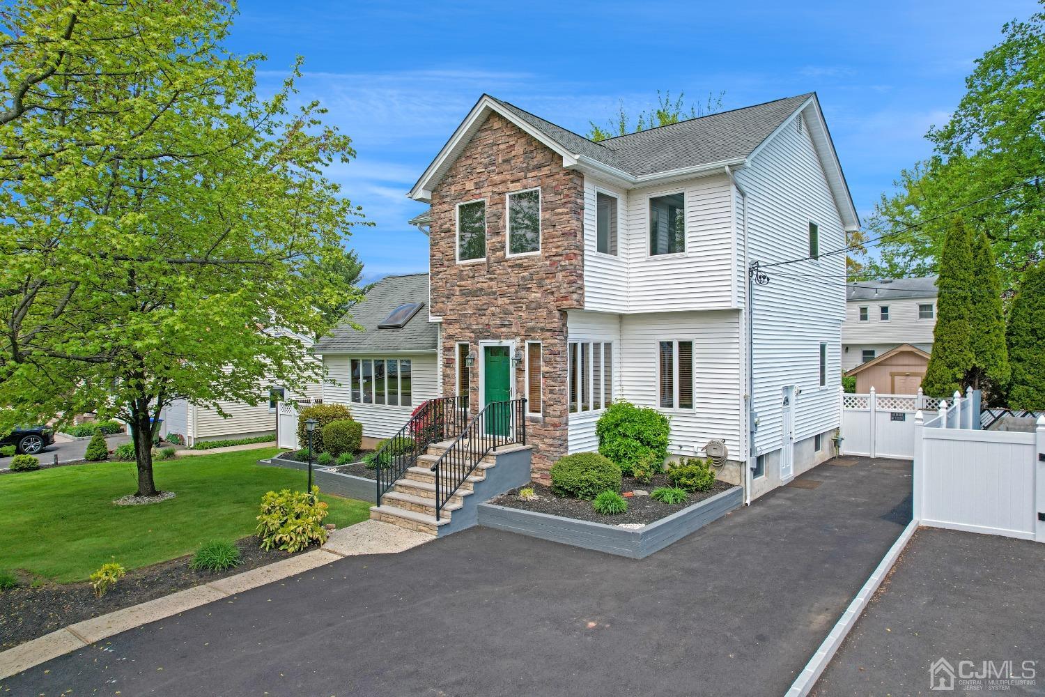 44 Terry Avenue Edison, NJ 08820 - Photo 2 of 47