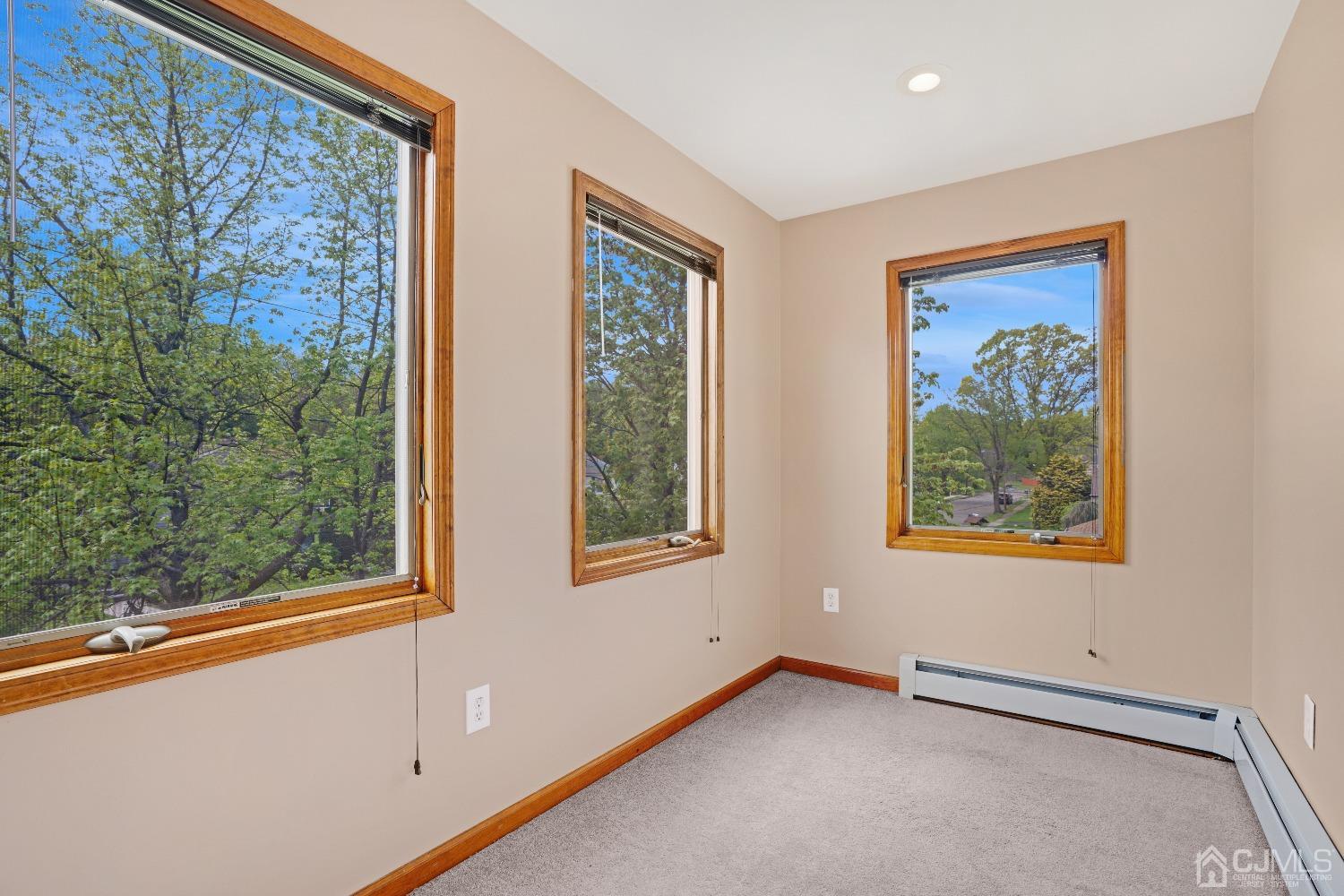 44 Terry Avenue Edison, NJ 08820 - Photo 26 of 47 a view of an empty room with a window