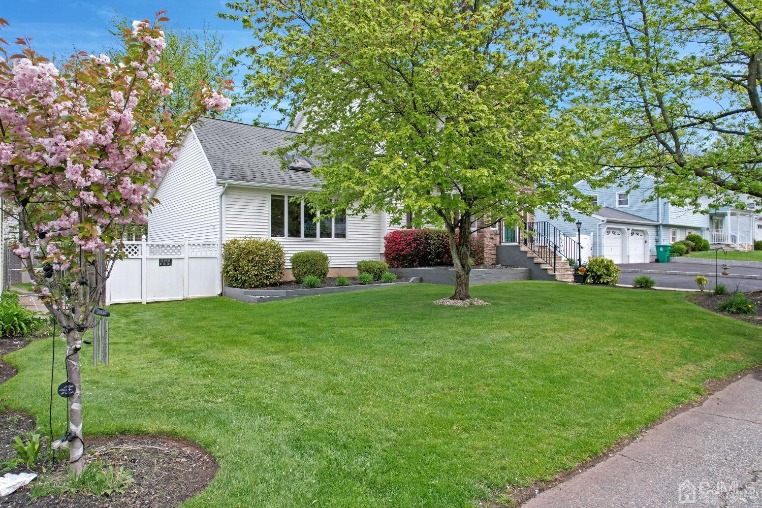 44 Terry Avenue Edison, NJ 08820 - Photo 4 of 47