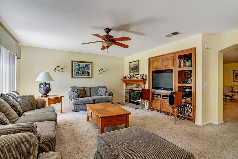 4317 Silver Spring Way Oceanside, CA 92057 - Photo 4 of 10
