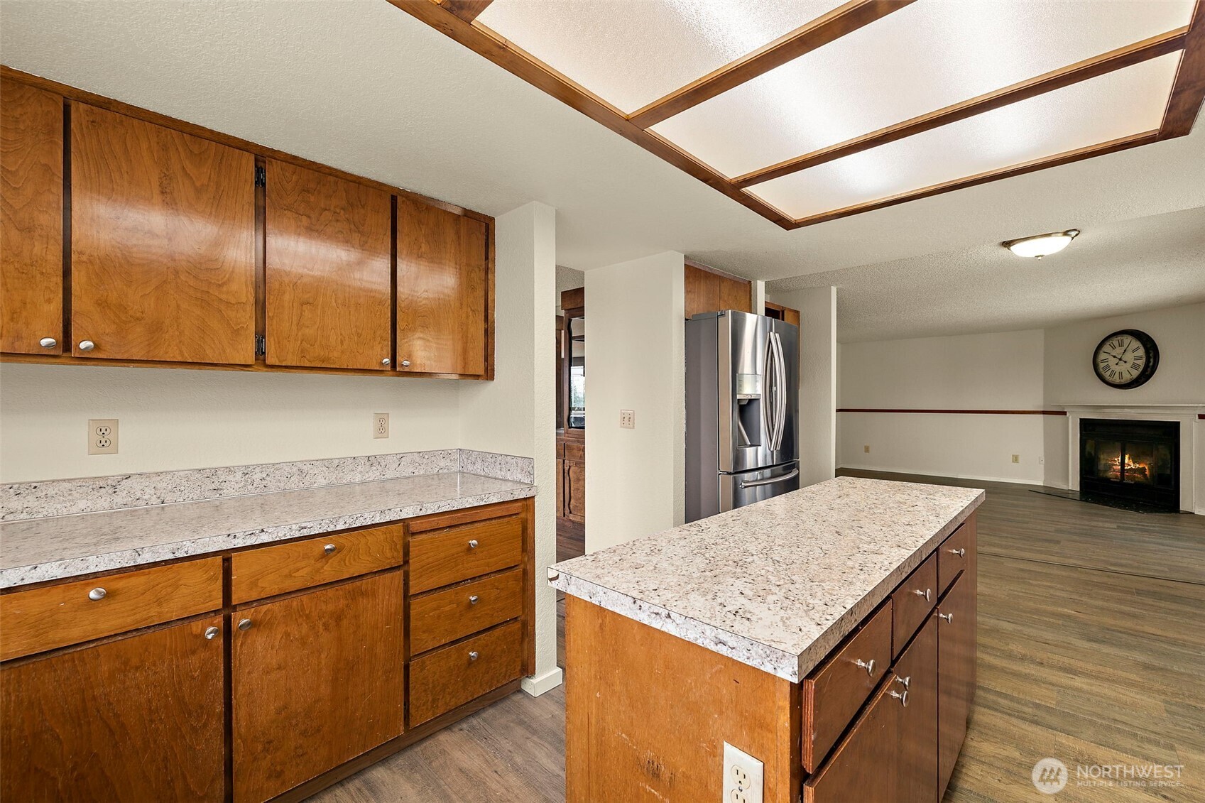 2516 Rockefeller Avenue, Unit A B Everett, WA 98201 - Photo 7 of 37