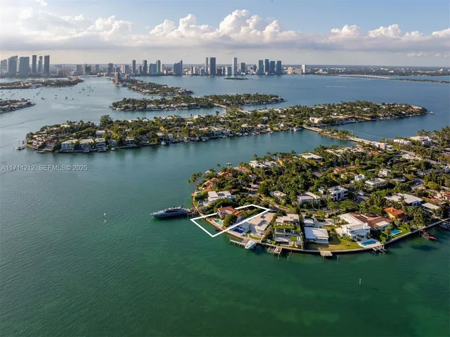 $17,500,000 | 11 East Rivo Alto Drive, Miami Beach, FL 33139