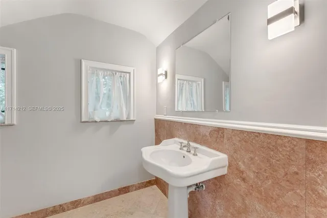 $17,500,000 | 11 East Rivo Alto Drive, Miami Beach, FL 33139