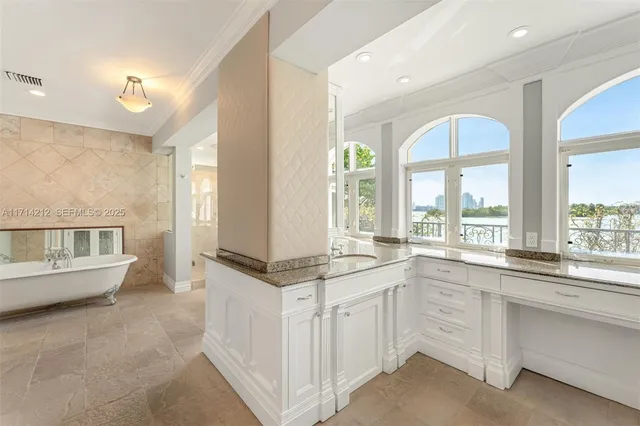 $17,500,000 | 11 East Rivo Alto Drive, Miami Beach, FL 33139