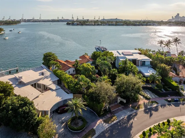$17,500,000 | 11 East Rivo Alto Drive, Miami Beach, FL 33139