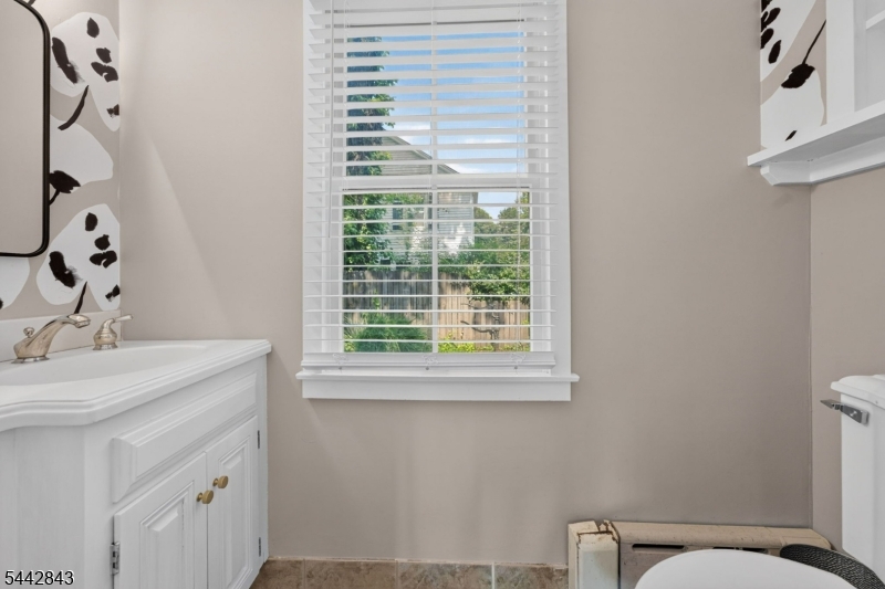 79 West Main Street Mendham, NJ 07945 - Photo 15 of 31