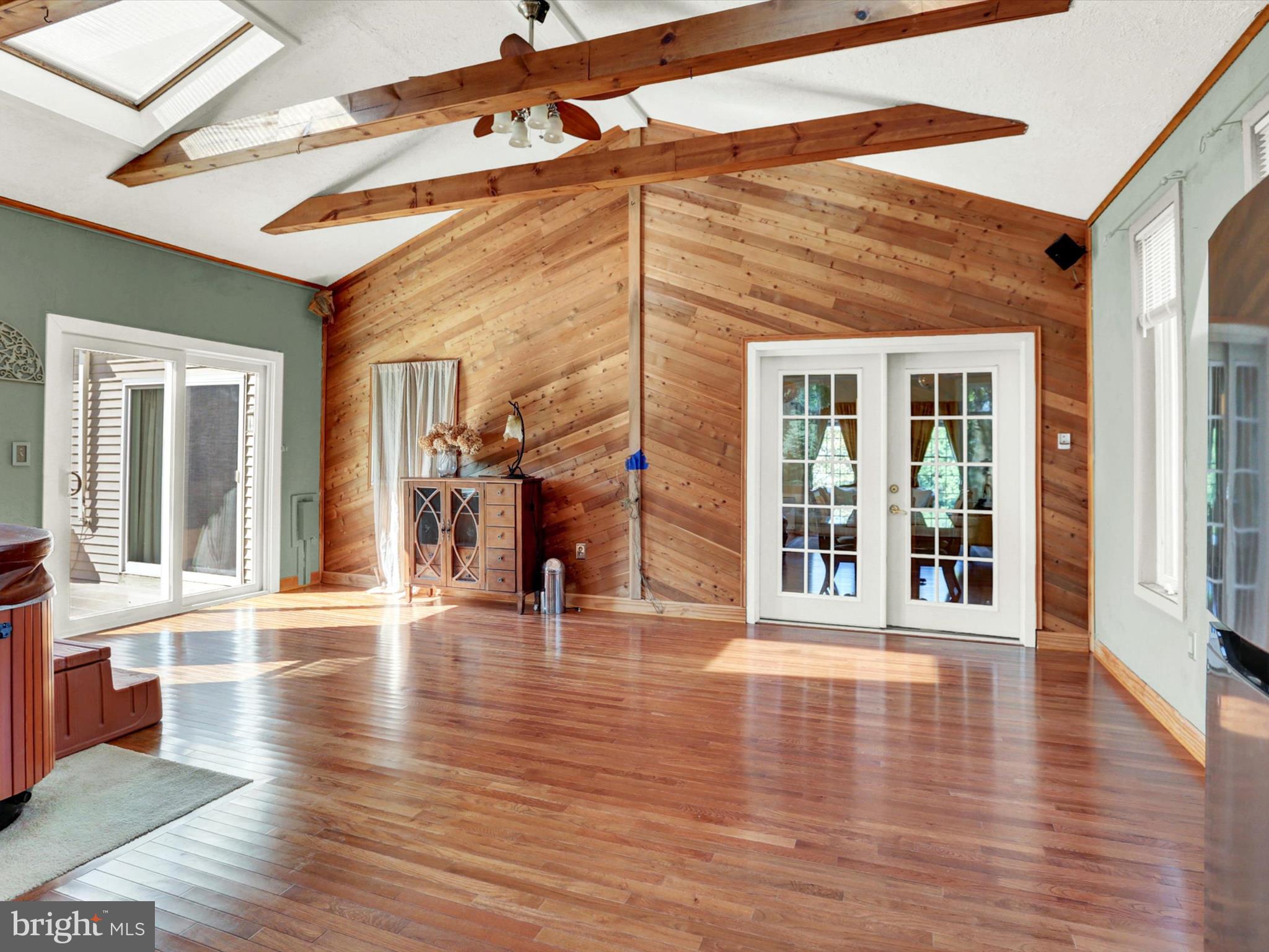 23 Pin Oak Street Palmyra, PA 17078 - Photo 17 of 65 a view of an entryway with wooden floor
