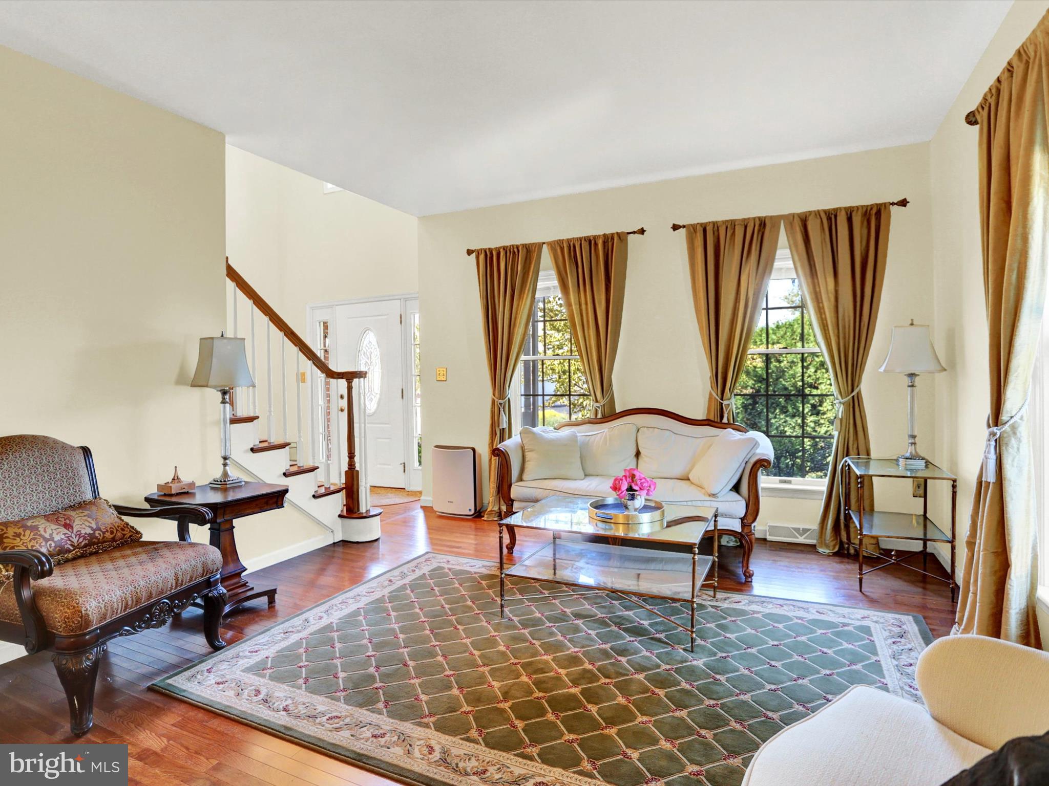 23 Pin Oak Street Palmyra, PA 17078 - Photo 10 of 65 a living room with furniture and a rug