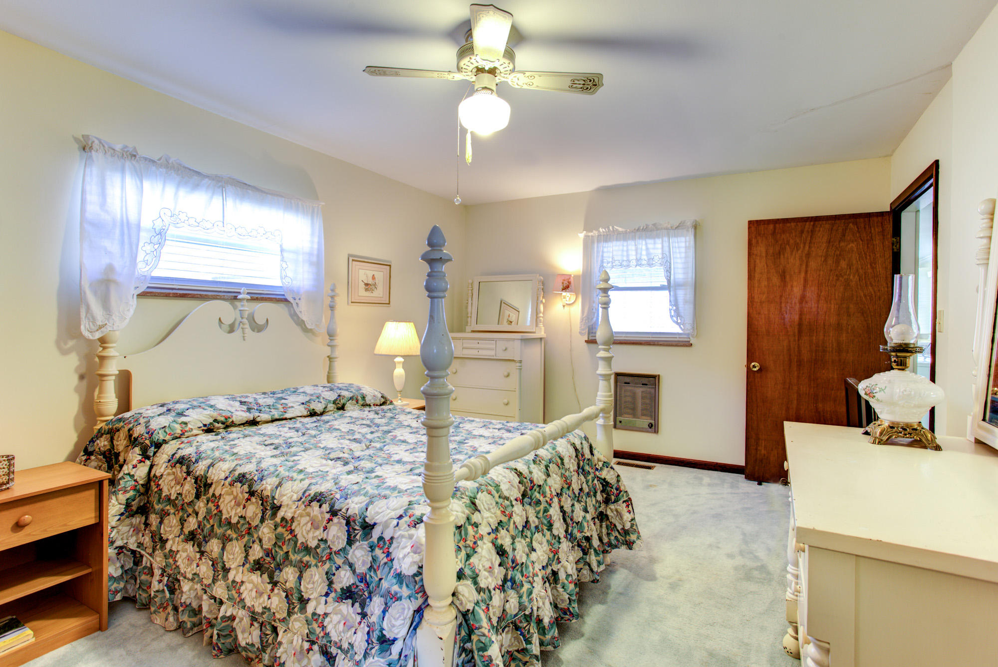 808 Ridgeview Drive Clinton, TN 37716 - Photo 18 of 38 808 Ridgeview Drive-18