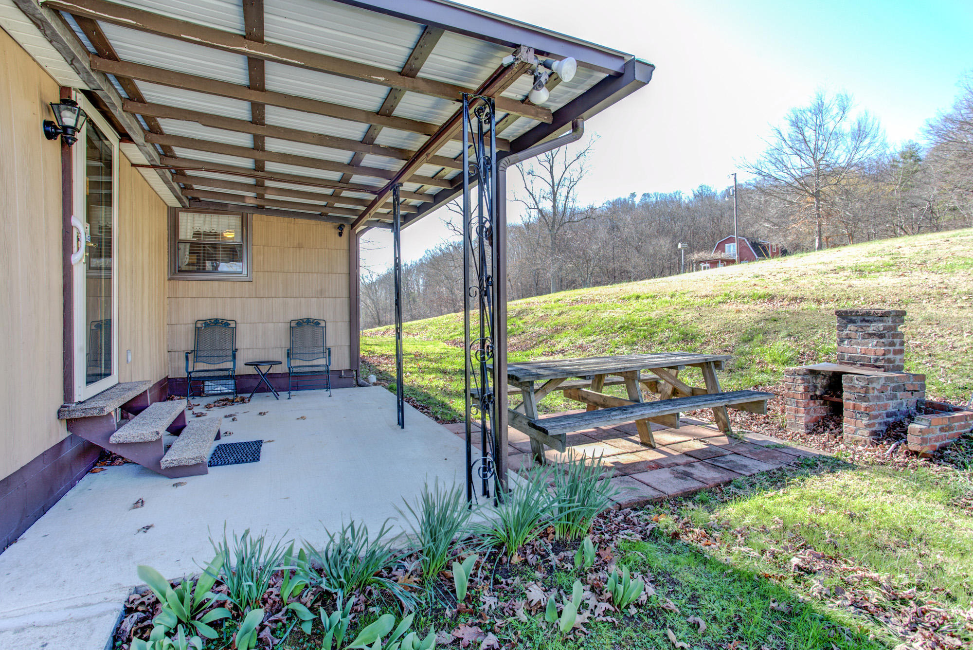 808 Ridgeview Drive Clinton, TN 37716 - Photo 22 of 38 808 Ridgeview Drive-22