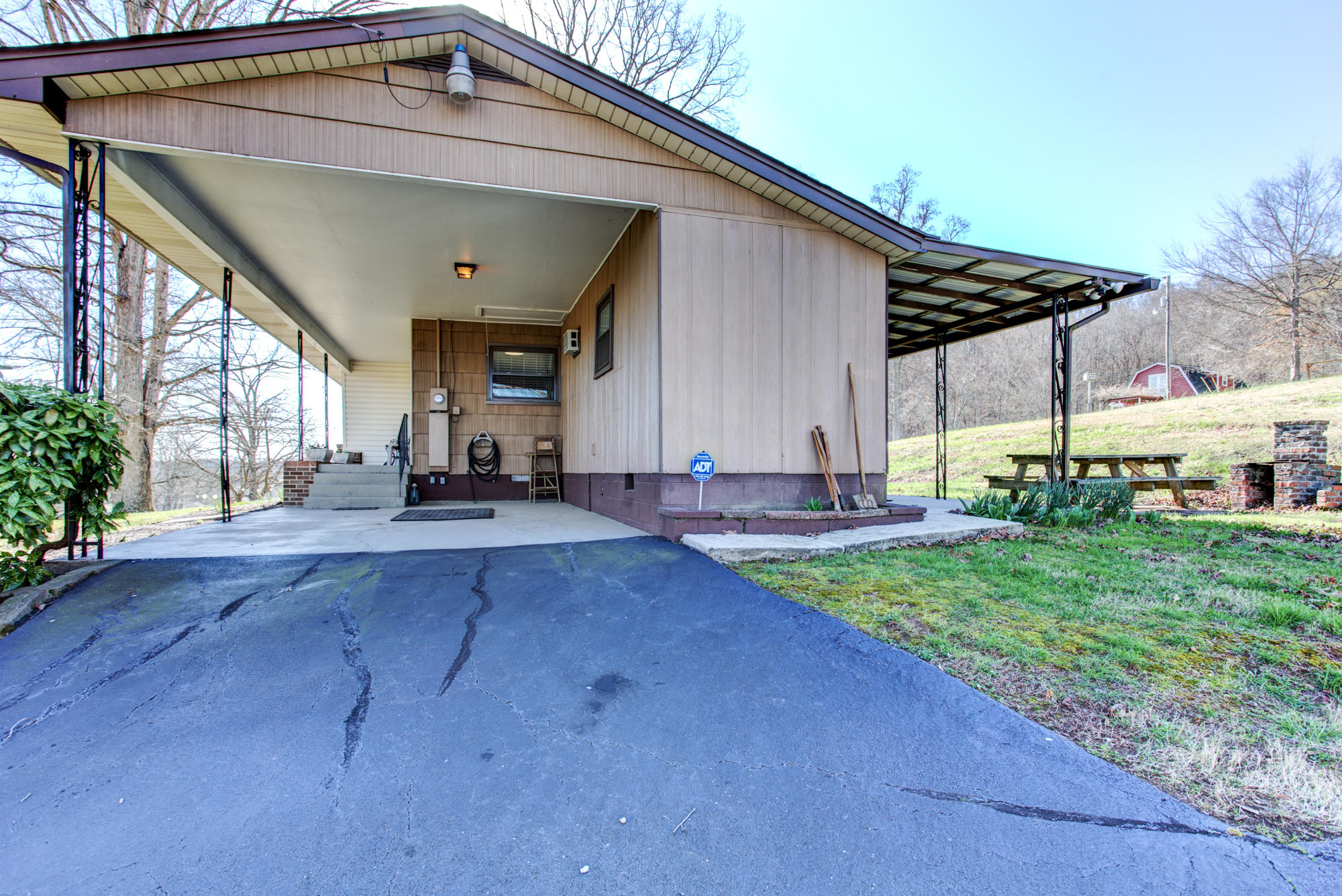 808 Ridgeview Drive Clinton, TN 37716 - Photo 24 of 38 808 Ridgeview Drive-24