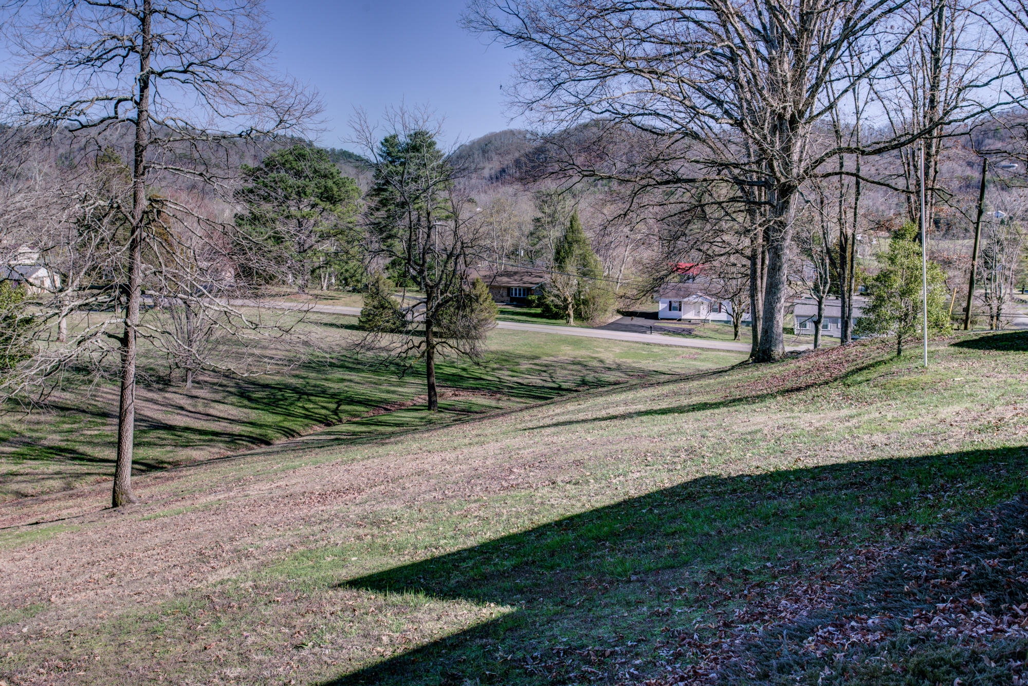 808 Ridgeview Drive Clinton, TN 37716 - Photo 32 of 38 808 Ridgeview Drive-32