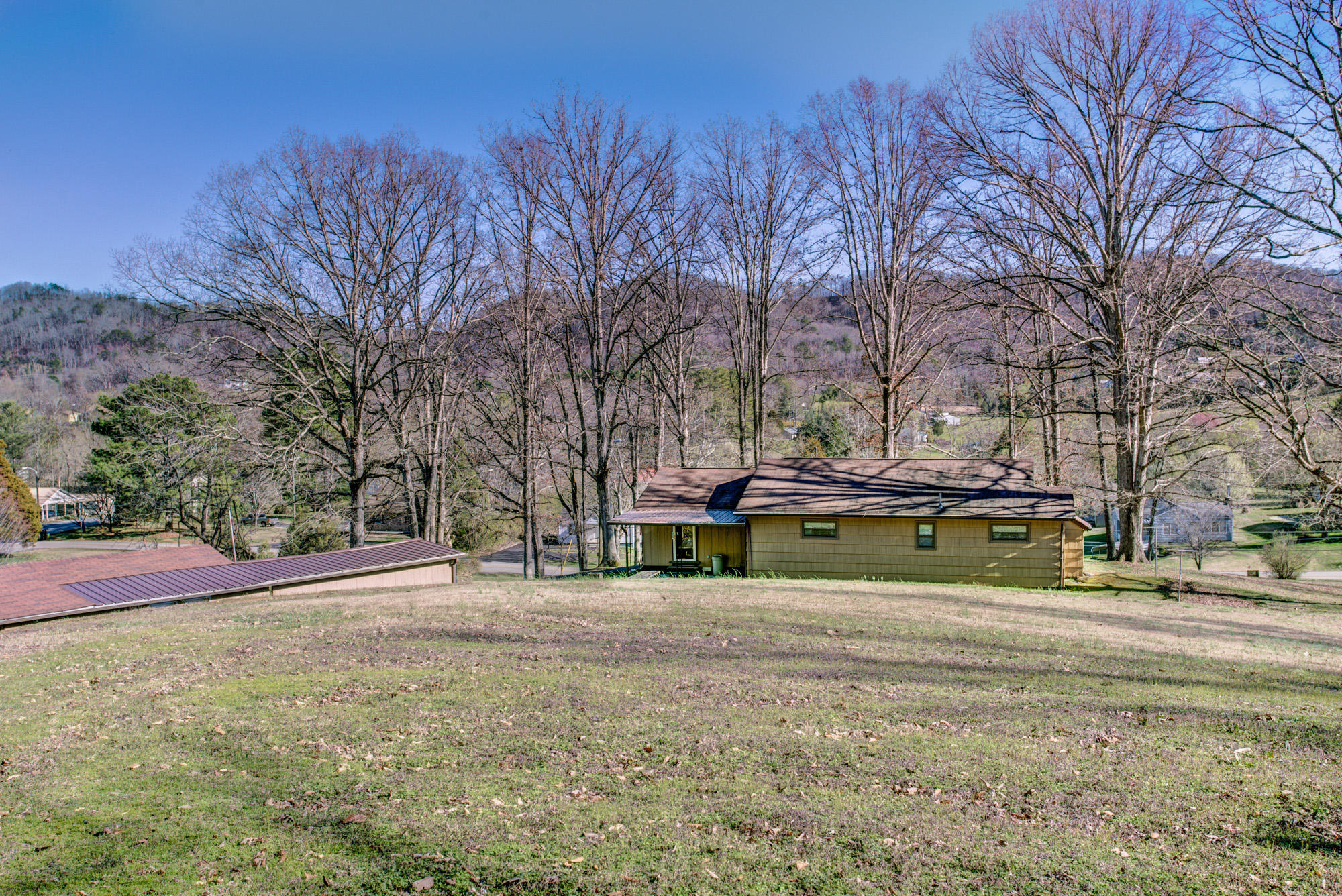 808 Ridgeview Drive Clinton, TN 37716 - Photo 33 of 38 808 Ridgeview Drive-33