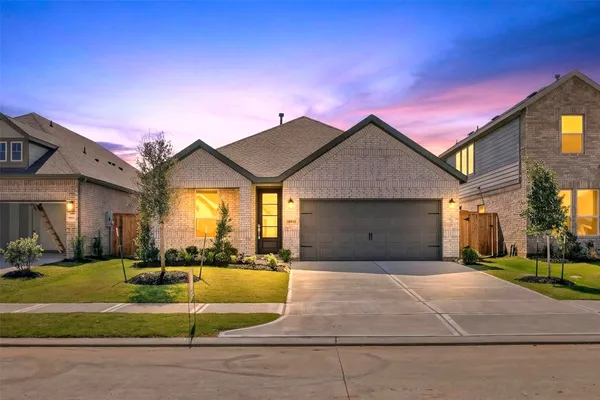 $2,495 | 31831 Rich Mdw Court, Fulshear, TX 77423