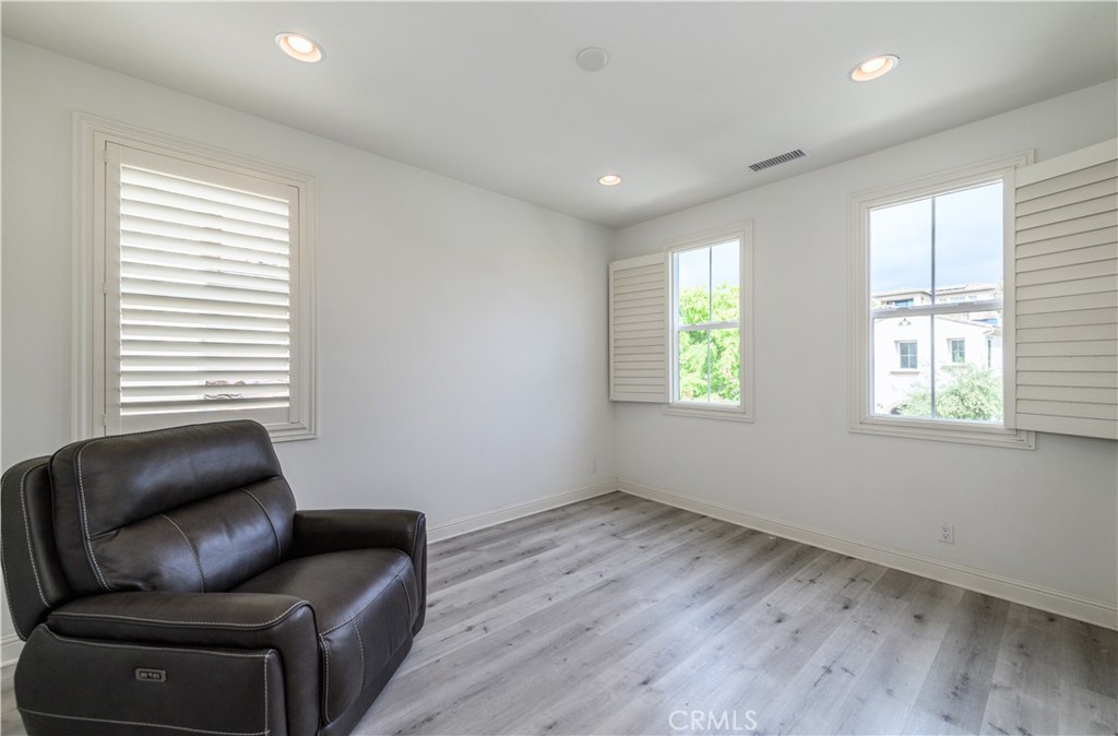 33 Swift Lake Forest, CA 92630 - Photo 29 of 56