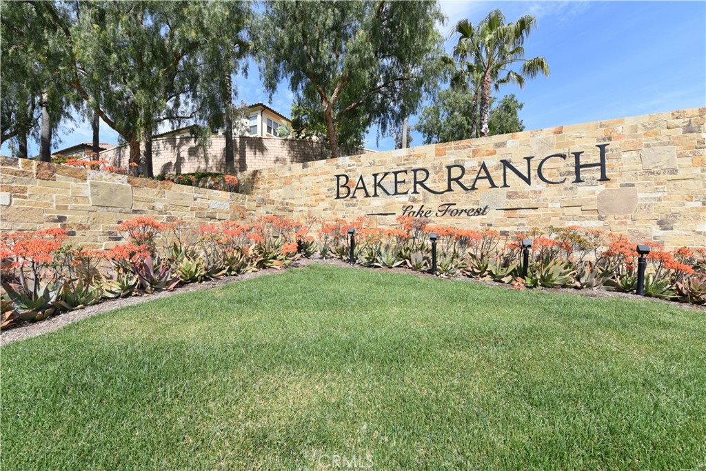 33 Swift Lake Forest, CA 92630 - Photo 43 of 56 a view of park with sign board