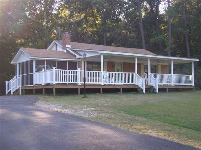 7742 Neely Ferry Road Laurens, SC 29360 - Photo 1 of 6