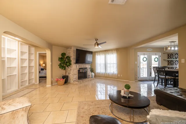 $368,000 | 4719 Irish Oak, San Antonio, TX 78247