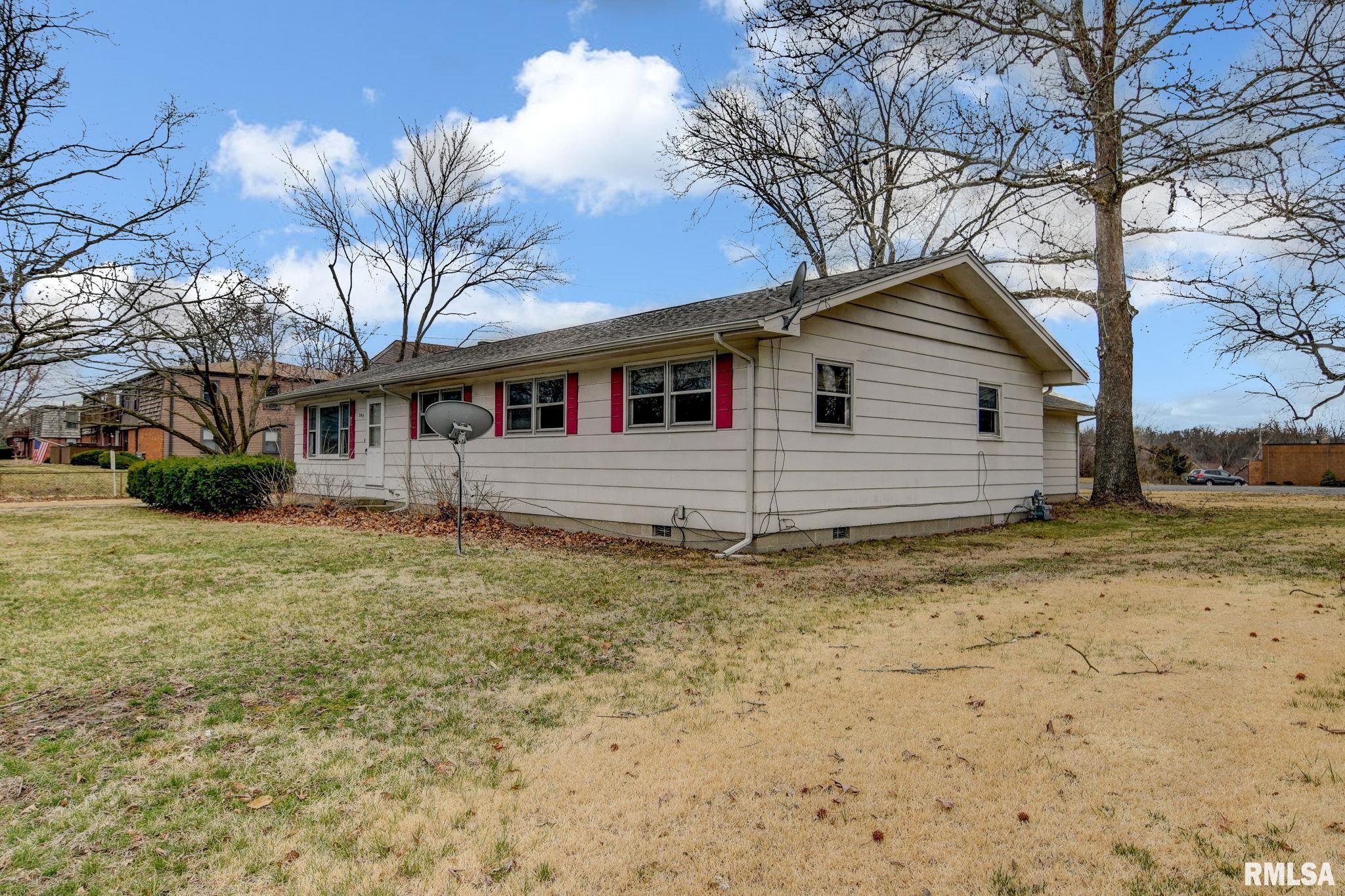 245 Bruns Lane Springfield, IL 62702 - Photo 3 of 30 Gallery Image 3