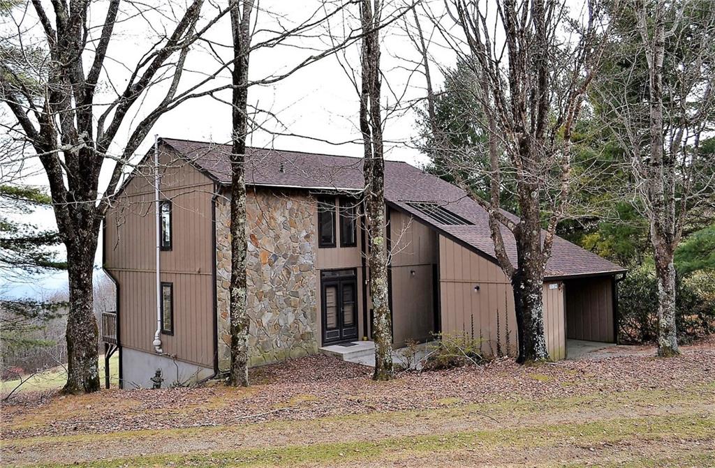7128 Table Rock Road Newland, NC 28657 - Photo 1 of 26 Gallery Image 1