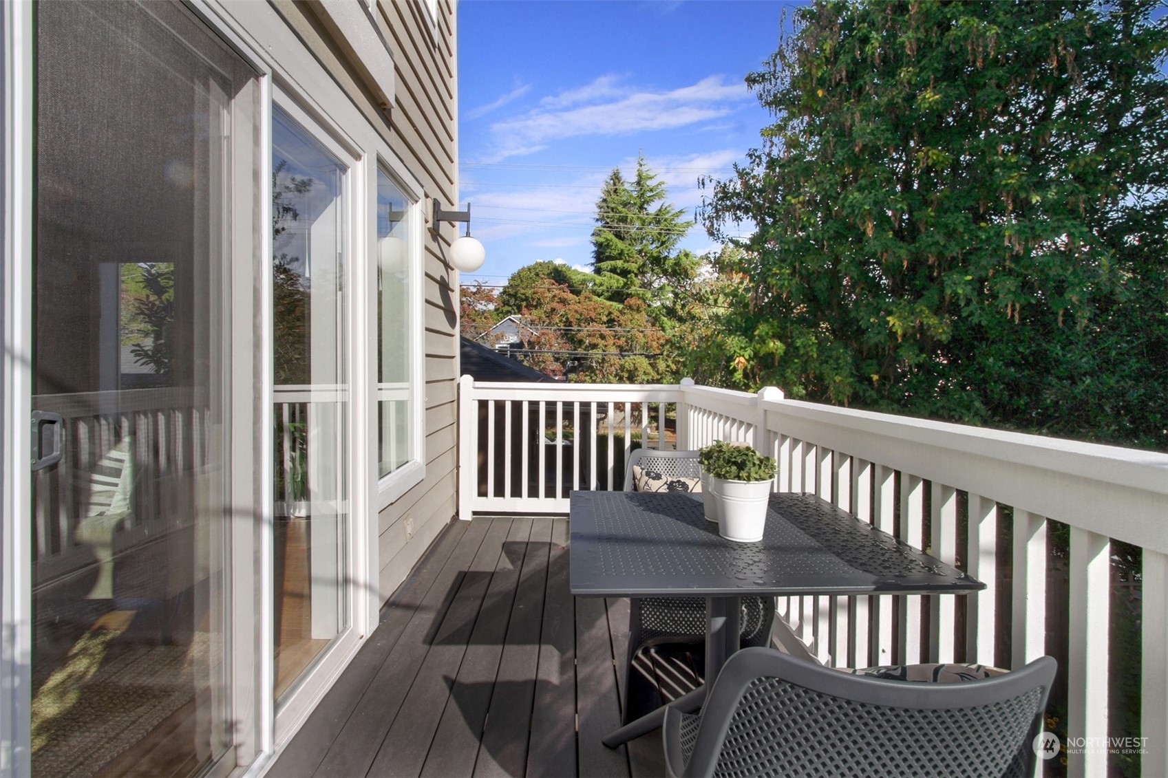 548 North 75th Street Seattle, WA 98103 - Photo 12 of 28