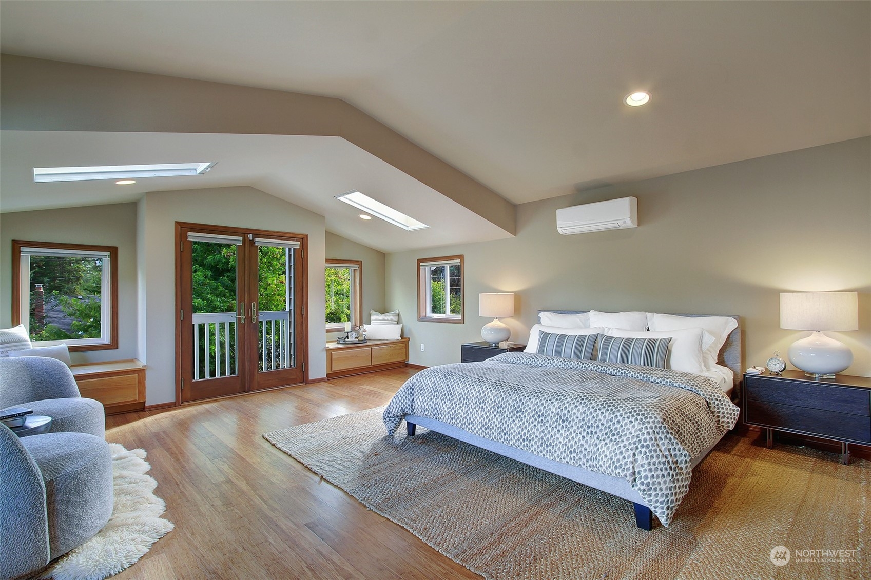 548 North 75th Street Seattle, WA 98103 - Photo 13 of 28