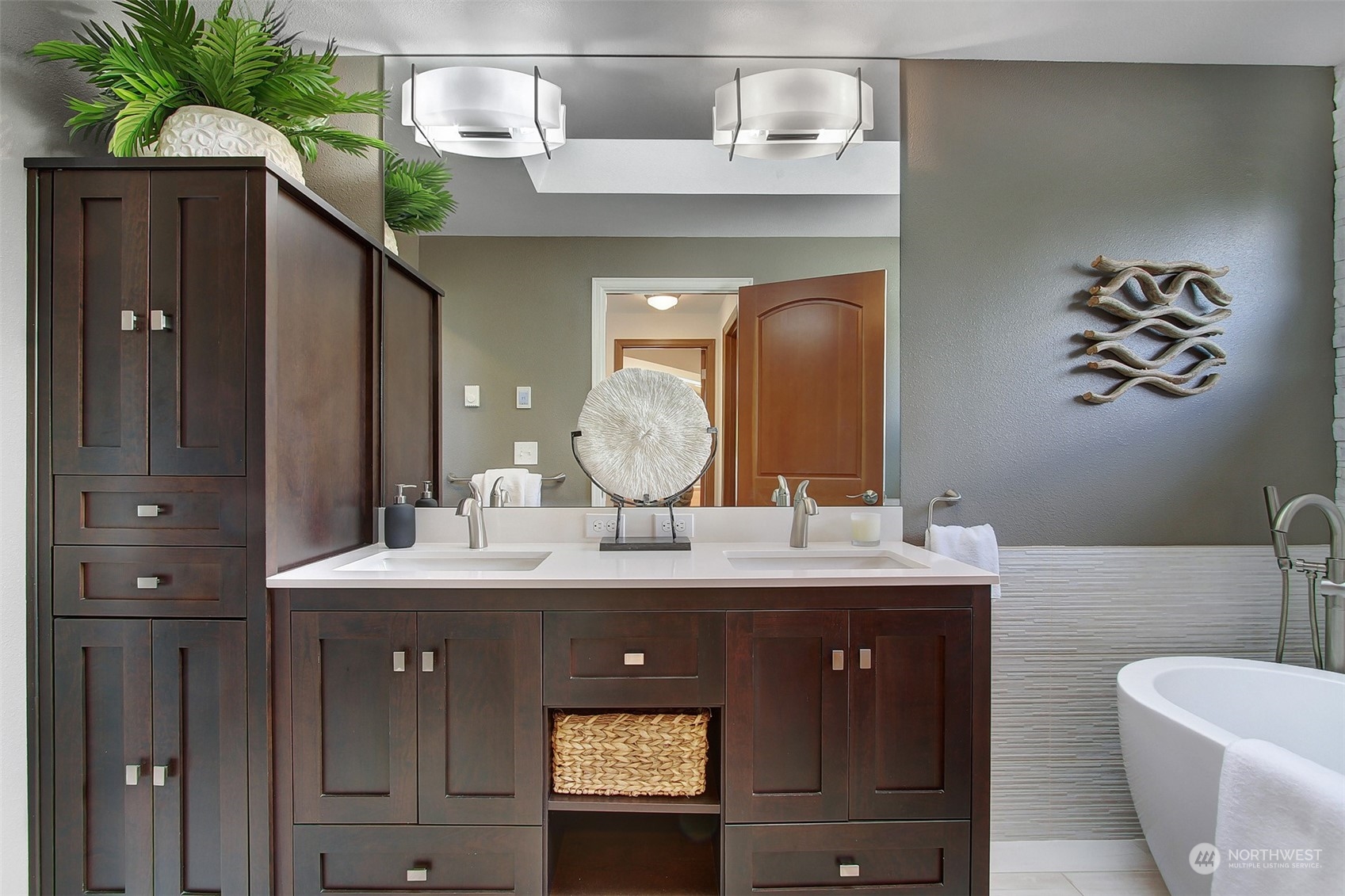 548 North 75th Street Seattle, WA 98103 - Photo 17 of 28