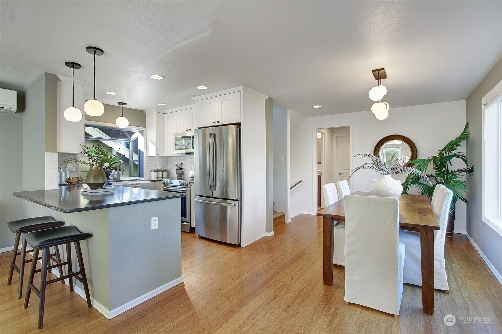 548 North 75th Street Seattle, WA 98103 - Photo 7 of 28