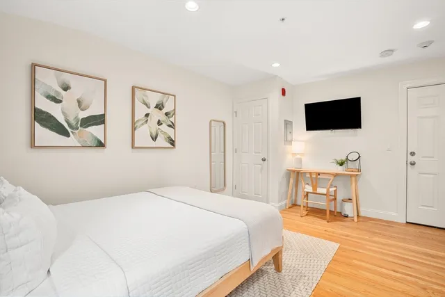 $3,600,000 | 11 Charter Street, Newburyport, MA 01950