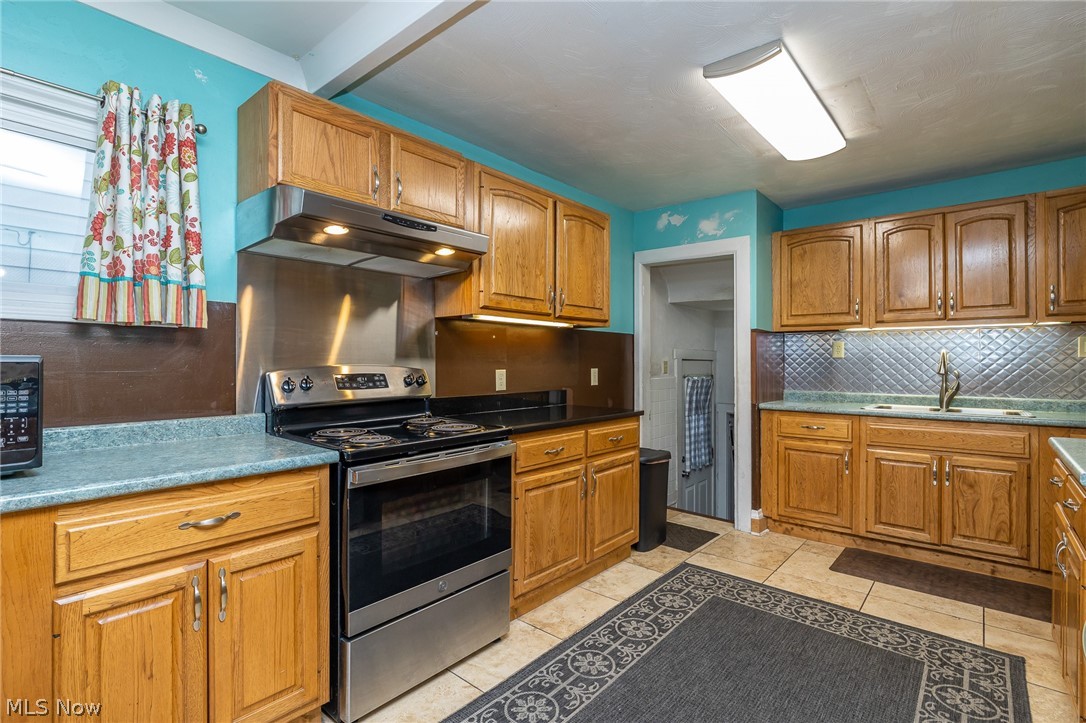 1209 Spring Road Cleveland, OH 44109 - Photo 5 of 21