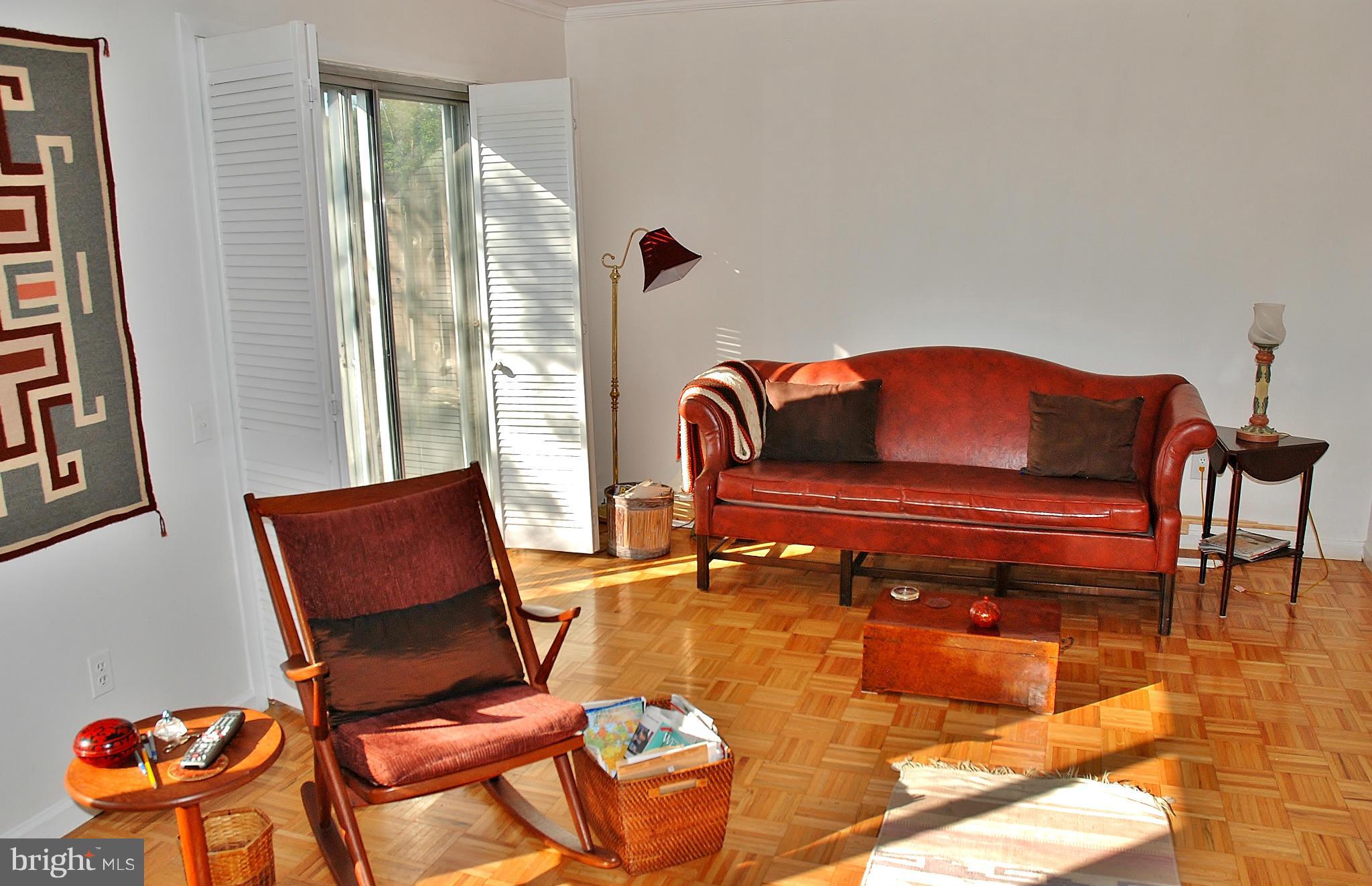 19547 Transhire Road Gaithersburg, MD 20886 - Photo 22 of 28 Living Room View to Walk Out To Patio
