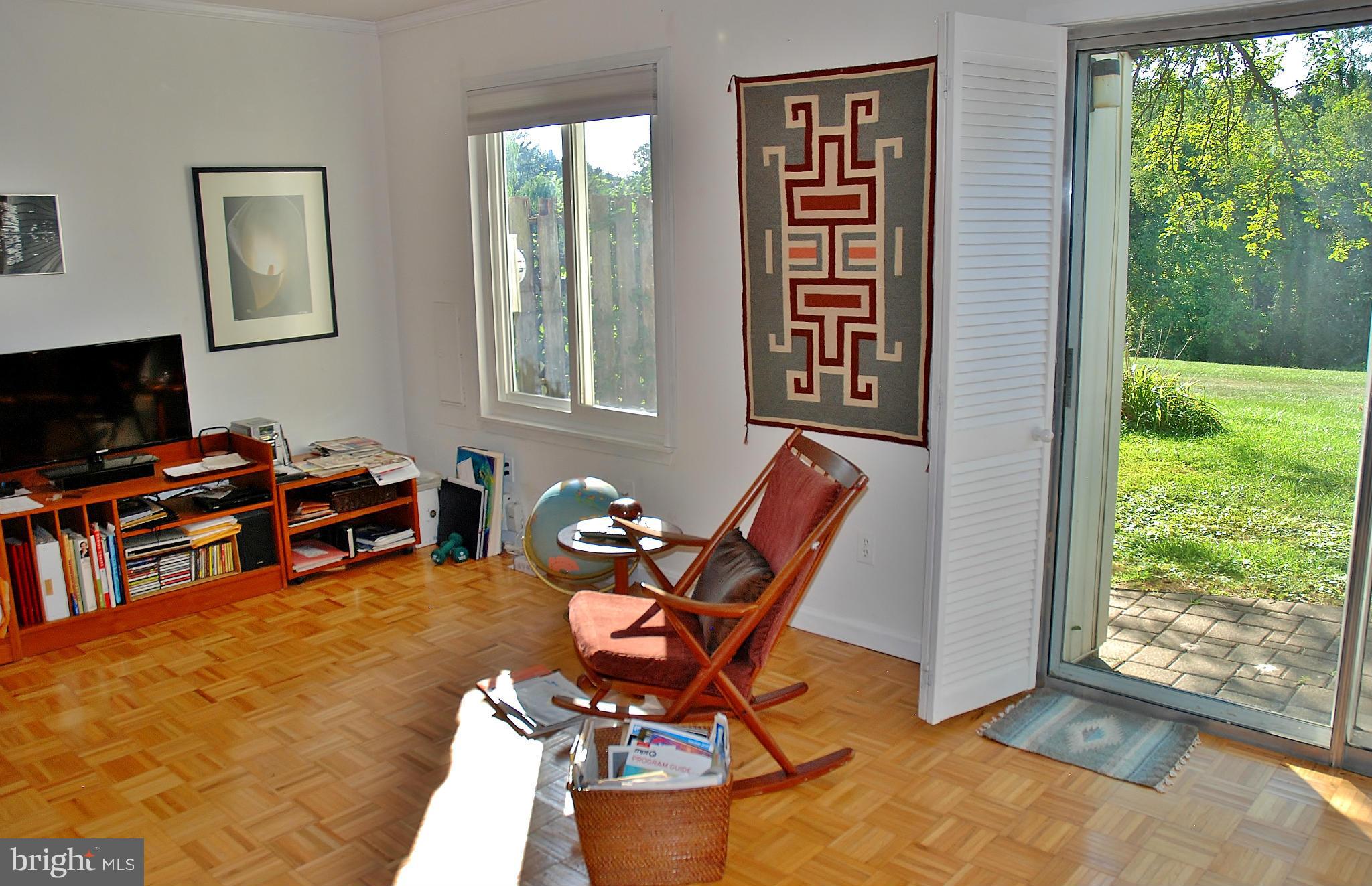 19547 Transhire Road Gaithersburg, MD 20886 - Photo 23 of 28 Living Room View to Walk Out To Patio