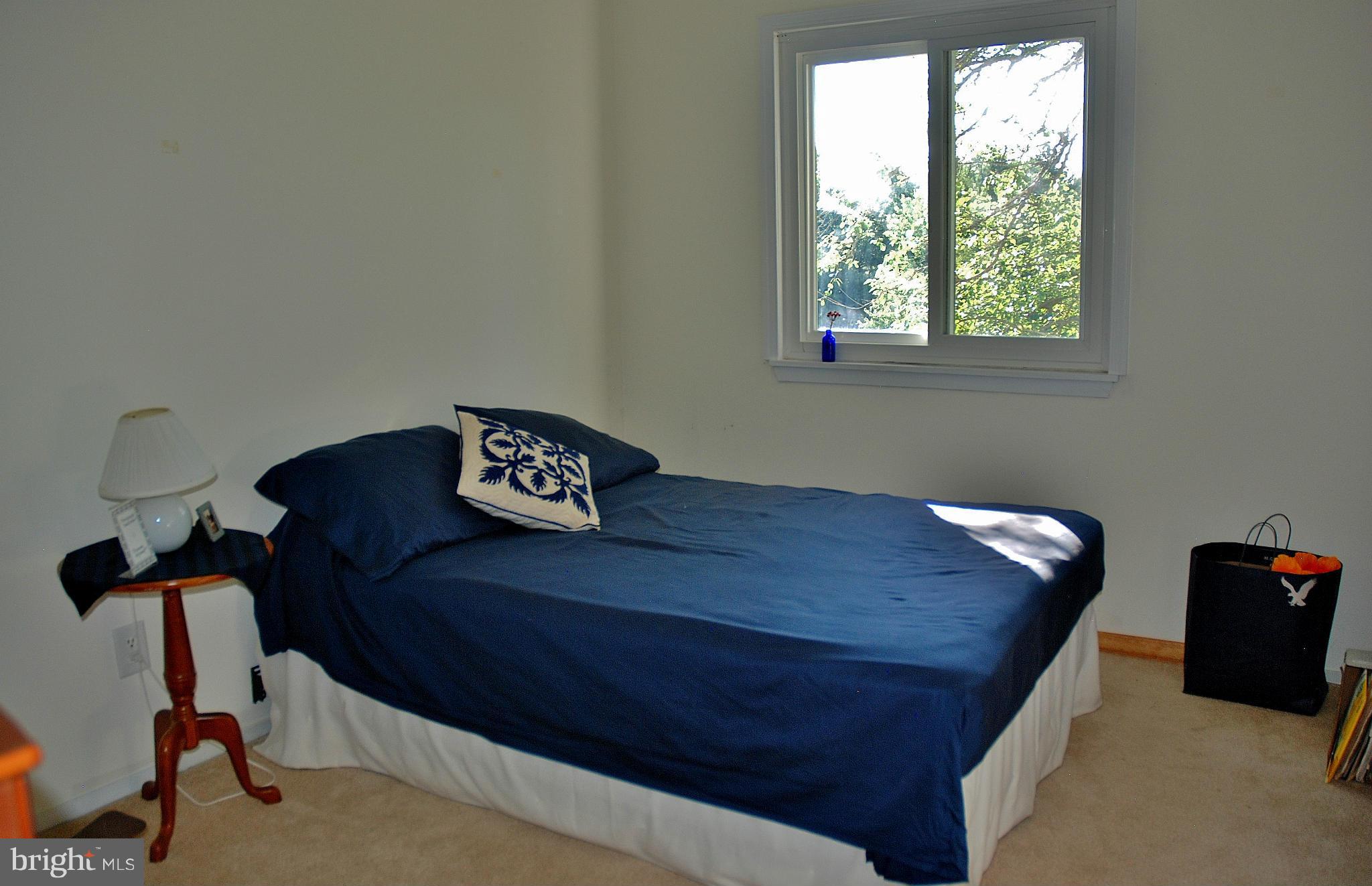 19547 Transhire Road Gaithersburg, MD 20886 - Photo 25 of 28 Bedroom 2