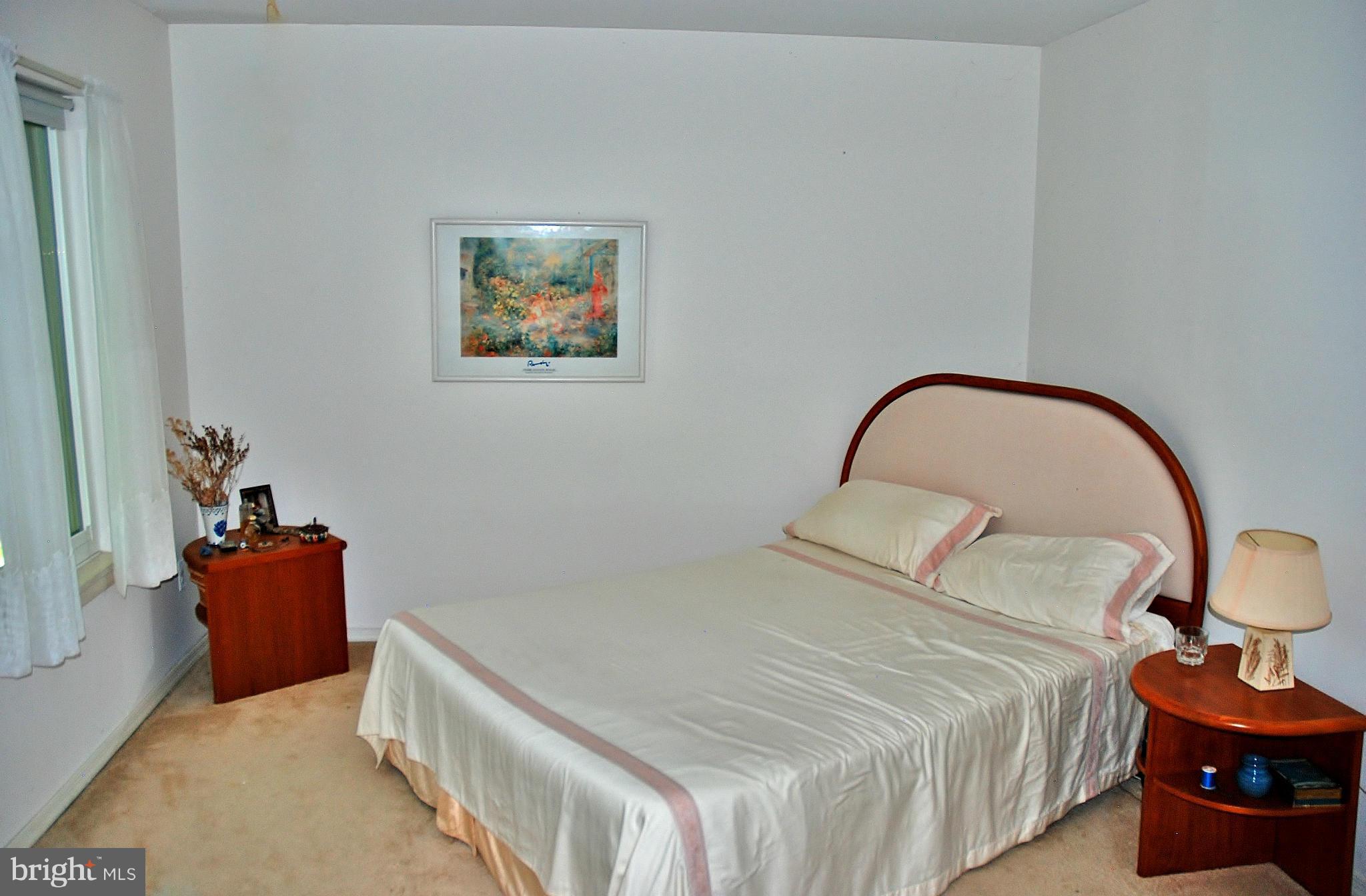 19547 Transhire Road Gaithersburg, MD 20886 - Photo 27 of 28 Bedroom (Master)