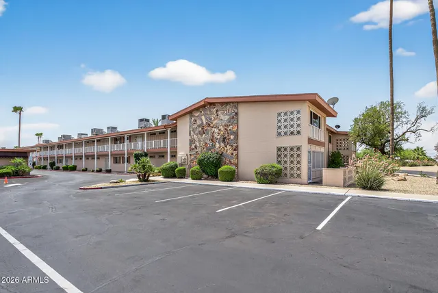 $180,000 | 10851 North Fairway Court West, Sun City, AZ 85351