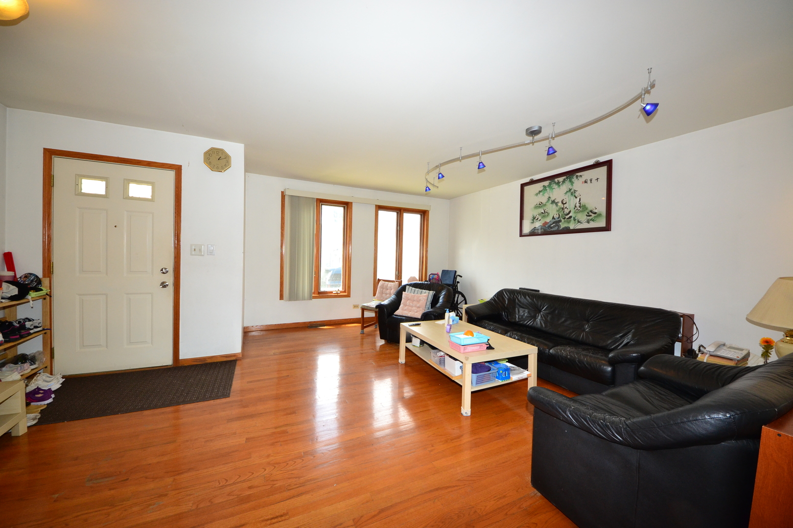 2823 South Farrell Street Chicago, IL 60608 - Photo 3 of 22