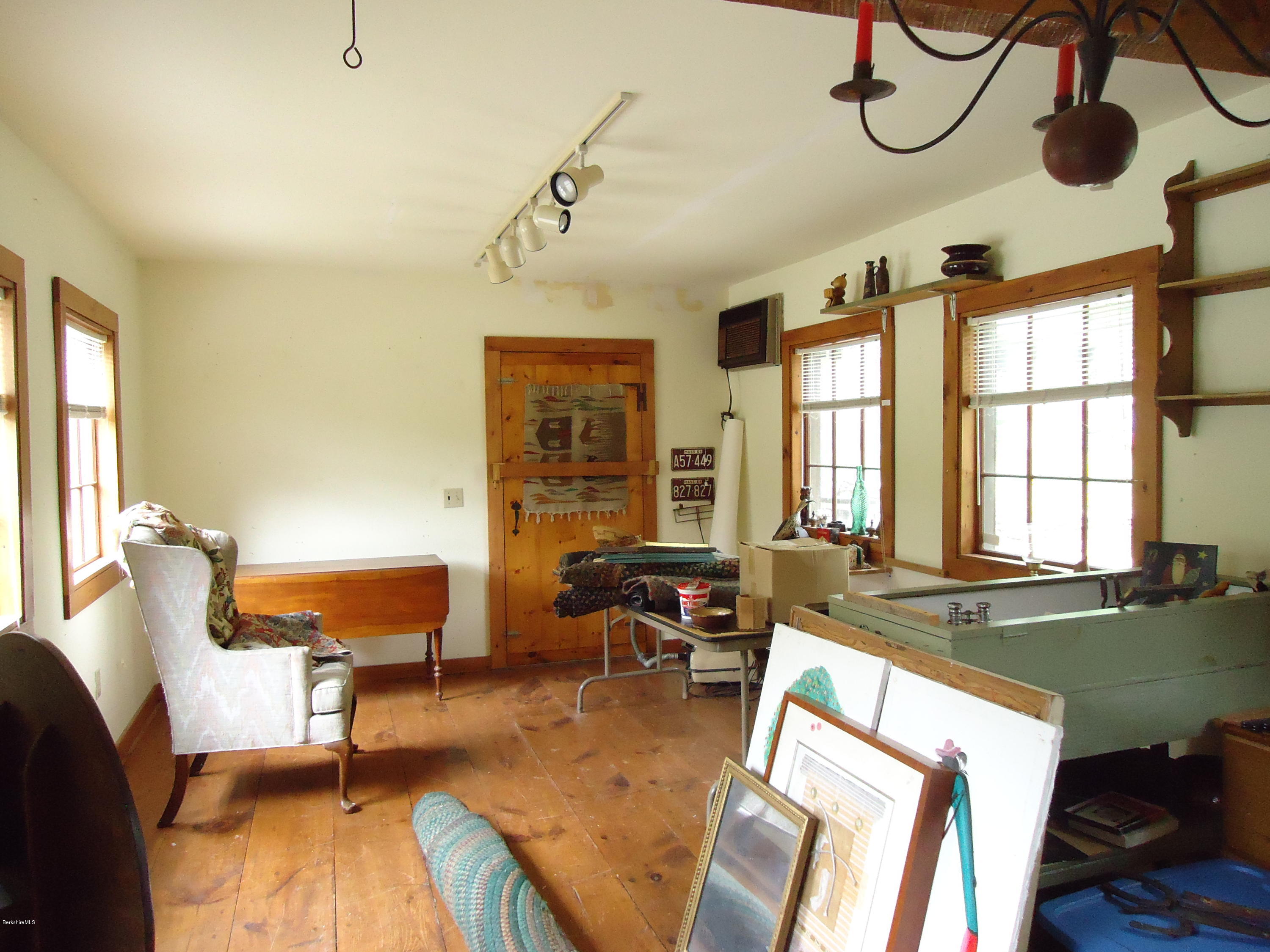 9 Dimmock Road Otis, MA 01253 - Photo 16 of 29 16shop
