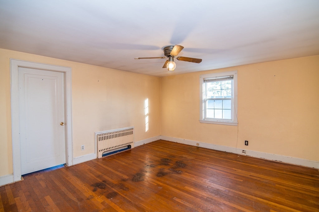 19 Range Road Boston, MA 02124 - Photo 14 of 31