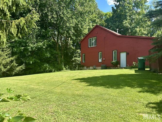 59450 Locust Road South Bend, IN 46614 - Photo 23 of 31 Gallery Image 23