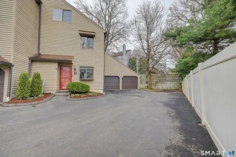 $599,000 | 150 Hope Street, Unit 14, Stamford, CT 06906