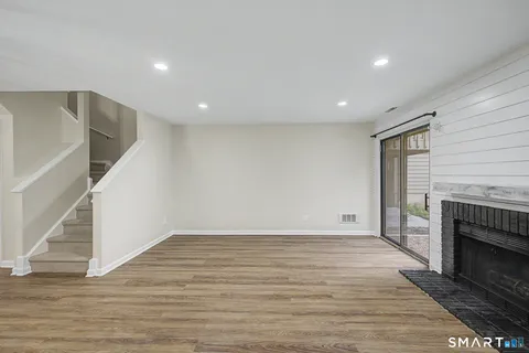 $599,000 | 150 Hope Street, Unit 14, Stamford, CT 06906