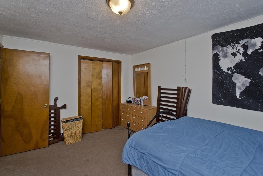 68 Lake George Road Wales, MA 01081 - Photo 13 of 42